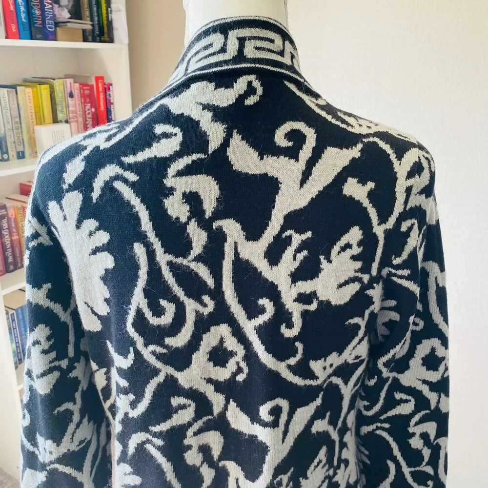 SOFT SURROUNDINGS Bistro Gray Black Floral Greek Key Open Front Cardigan Medium - Picture 5 of 6